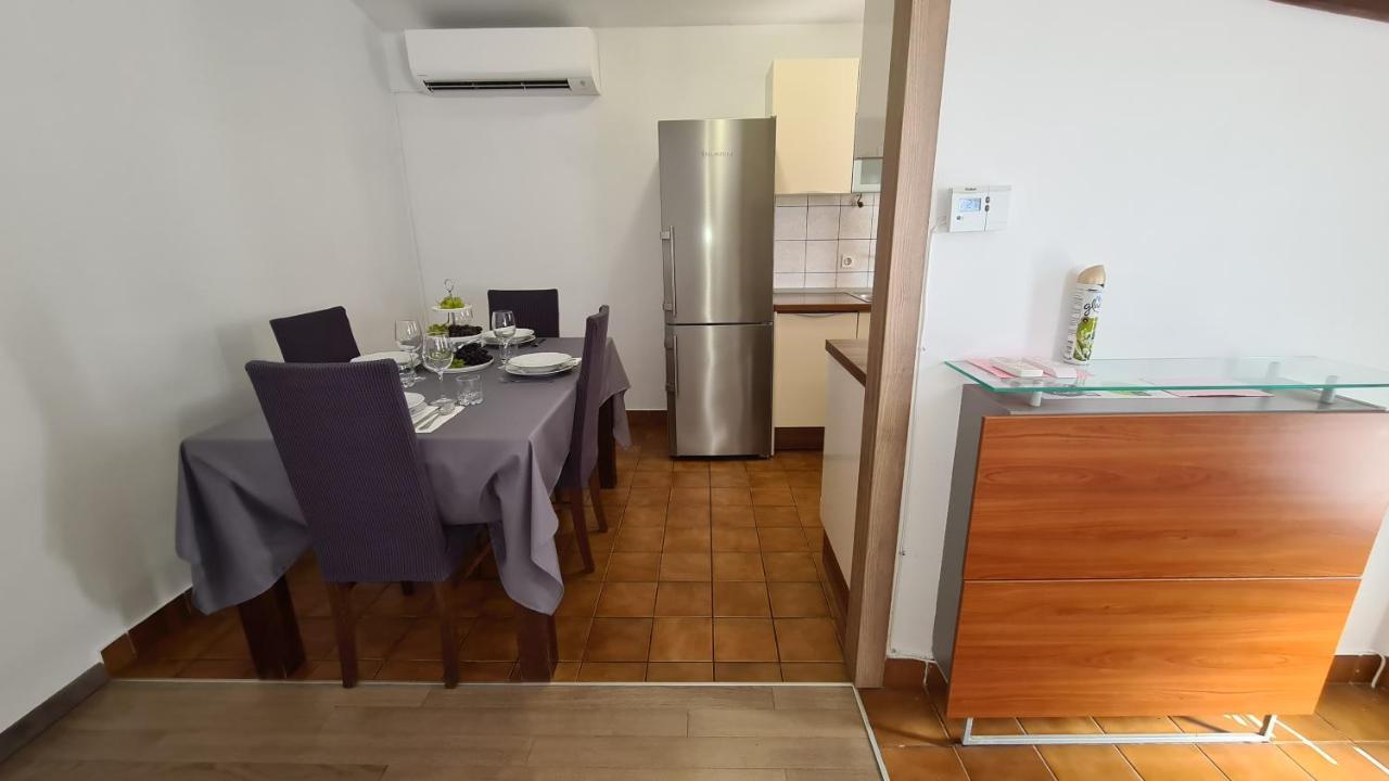 Ferienwohnung Romeo Sukošan Exterior foto