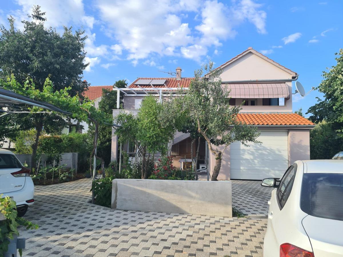 Ferienwohnung Romeo Sukošan Exterior foto