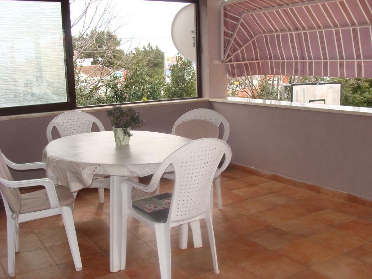 Ferienwohnung Romeo Sukošan Exterior foto