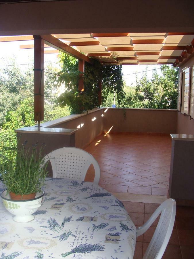 Ferienwohnung Romeo Sukošan Exterior foto