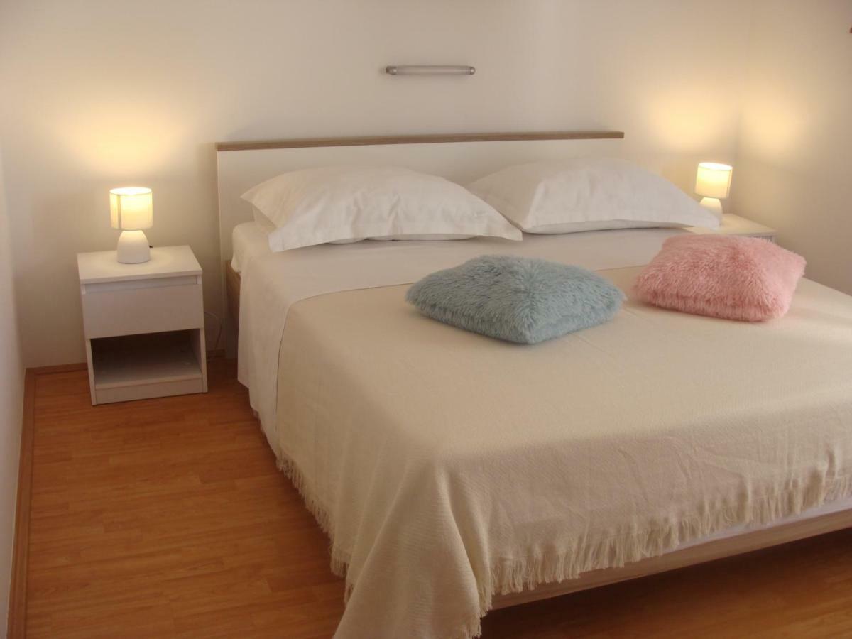 Ferienwohnung Romeo Sukošan Exterior foto